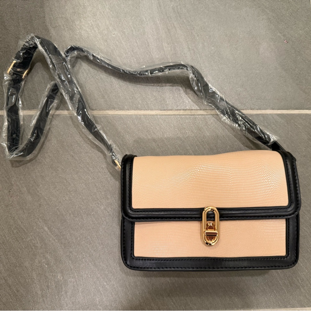 Jules Kae Mia Crossbody Purse